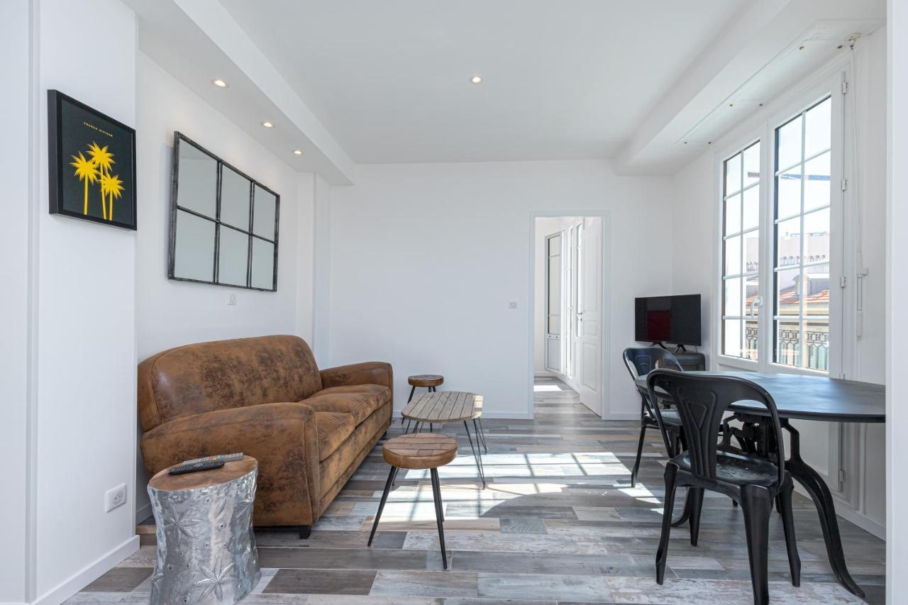 Squared Head-Apartment With Terrace In Nice Bagian luar foto