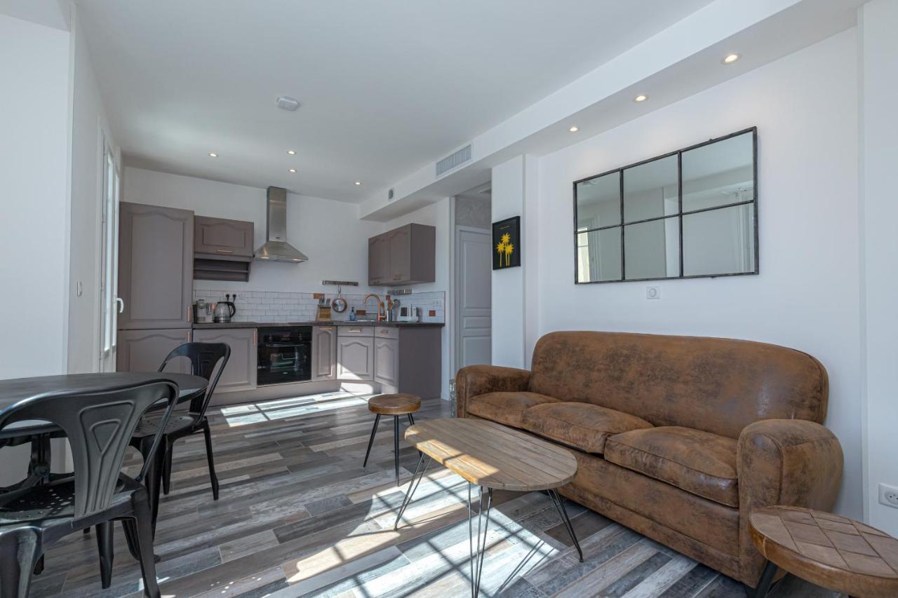 Squared Head-Apartment With Terrace In Nice Bagian luar foto